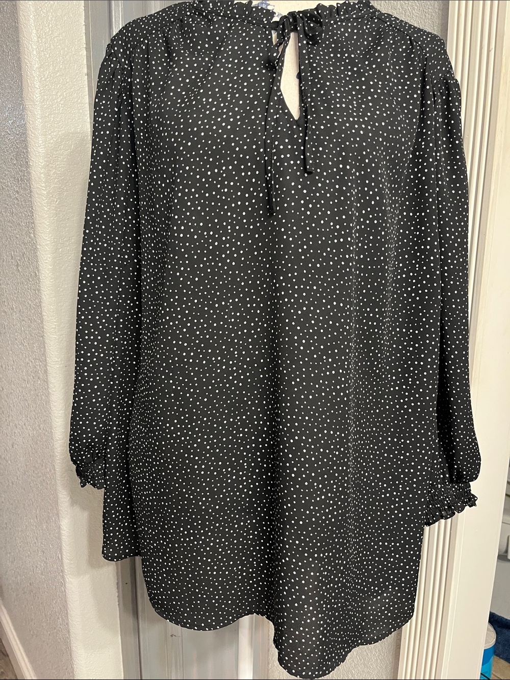 Jones New York Black and White Polka Dot Long Sleeve Tunic